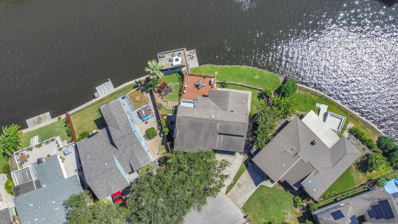 Beauty On The Water! Lake House Near The Beaches! Galveston Eksteriør bilde