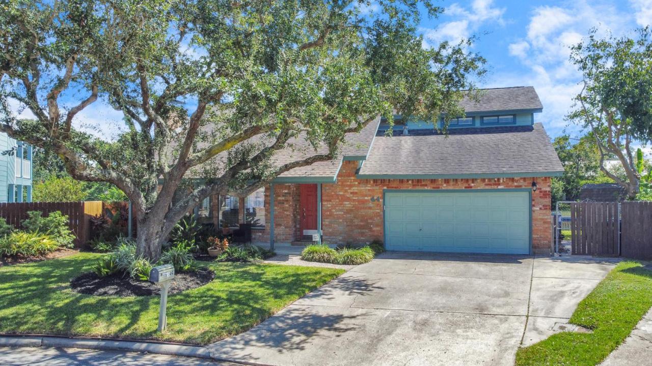 Beauty On The Water! Lake House Near The Beaches! Galveston Eksteriør bilde